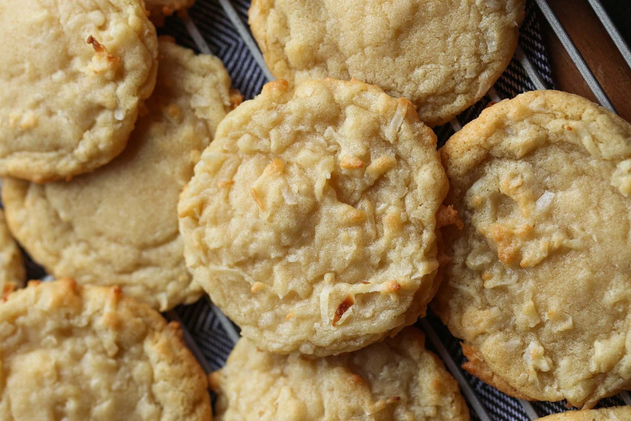 chewy-coconut-cookies-recipe