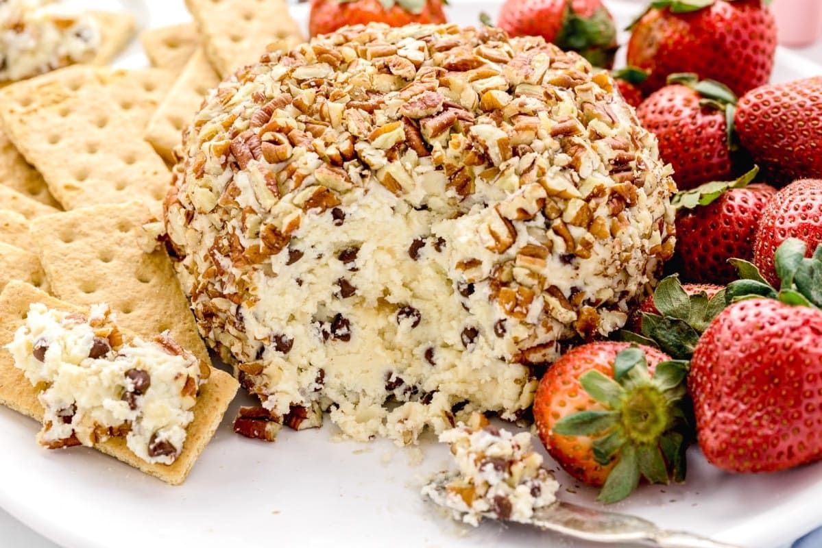 chocolate-chip-cheese-ball-recipe