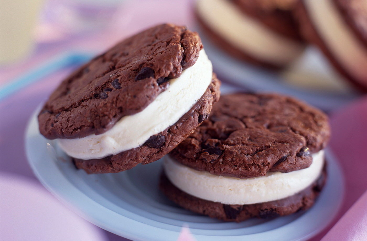 chocolate-ice-cream-sandwich-recipe