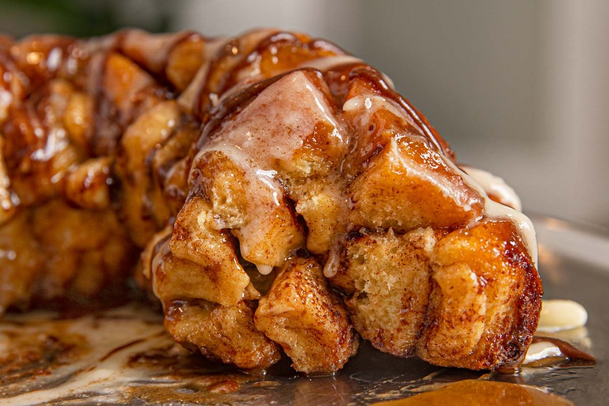 cinnamon-roll-monkey-bread-recipe