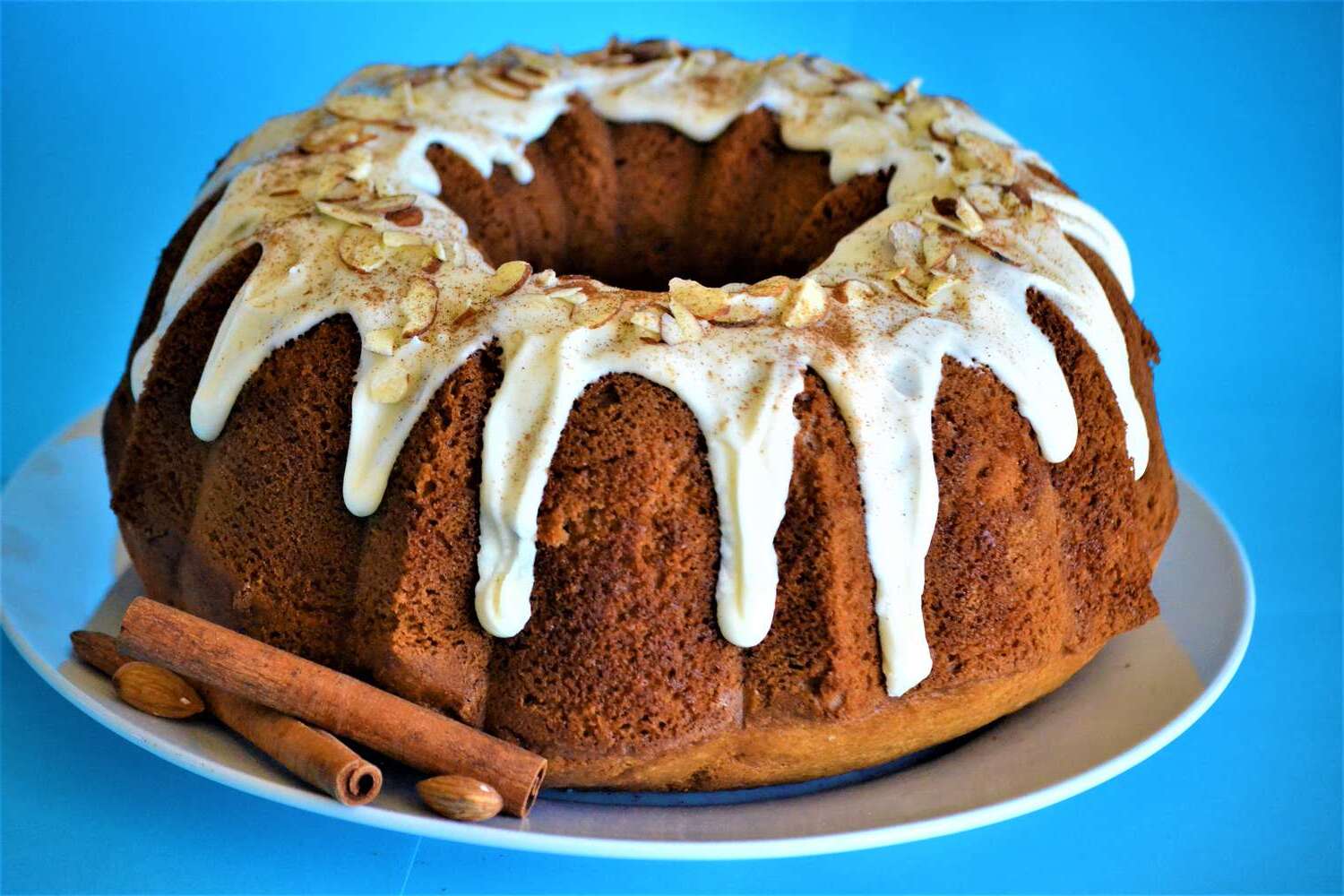 cinnamon-swirl-bundt-coffee-cake-recipe