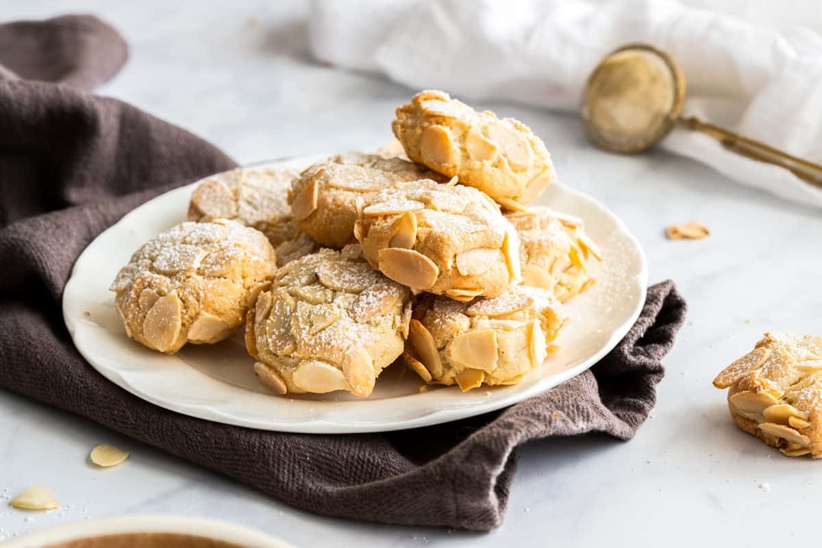 low-carb-almond-cinnamon-butter-cookies-recipe