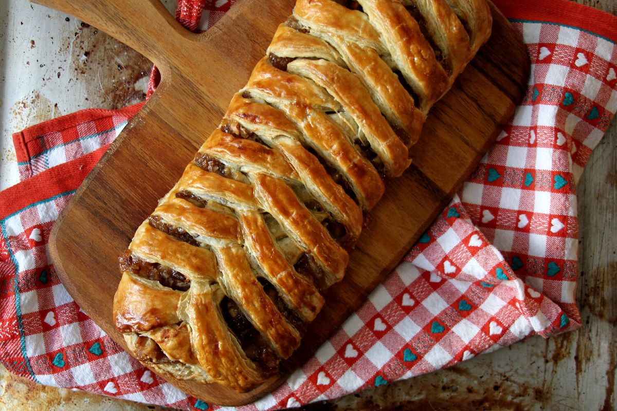 puff-pastry-apple-strudel-recipe