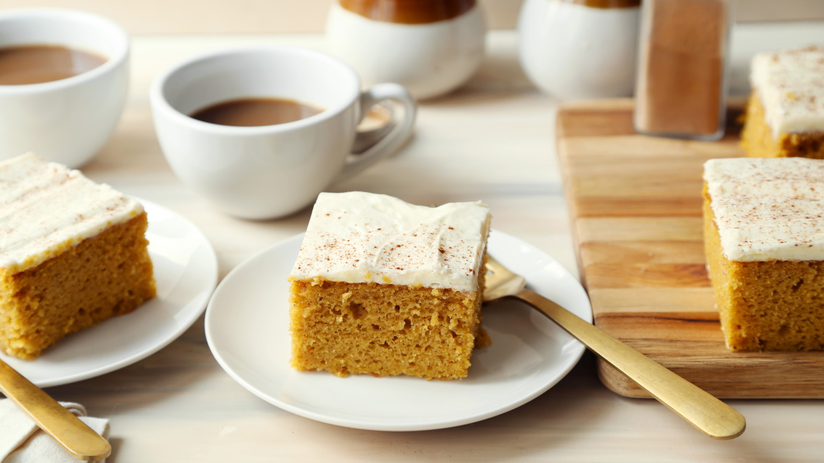 pumpkin-bars-with-cream-cheese-frosting-recipe