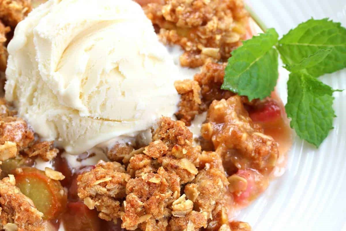 rhubarb-crisp-recipe