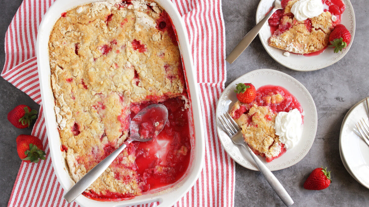 rhubarb-dump-cake-recipe