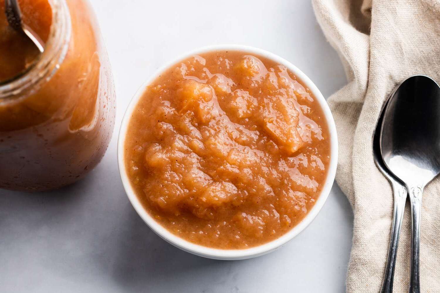 spiced-slow-cooker-applesauce-recipe