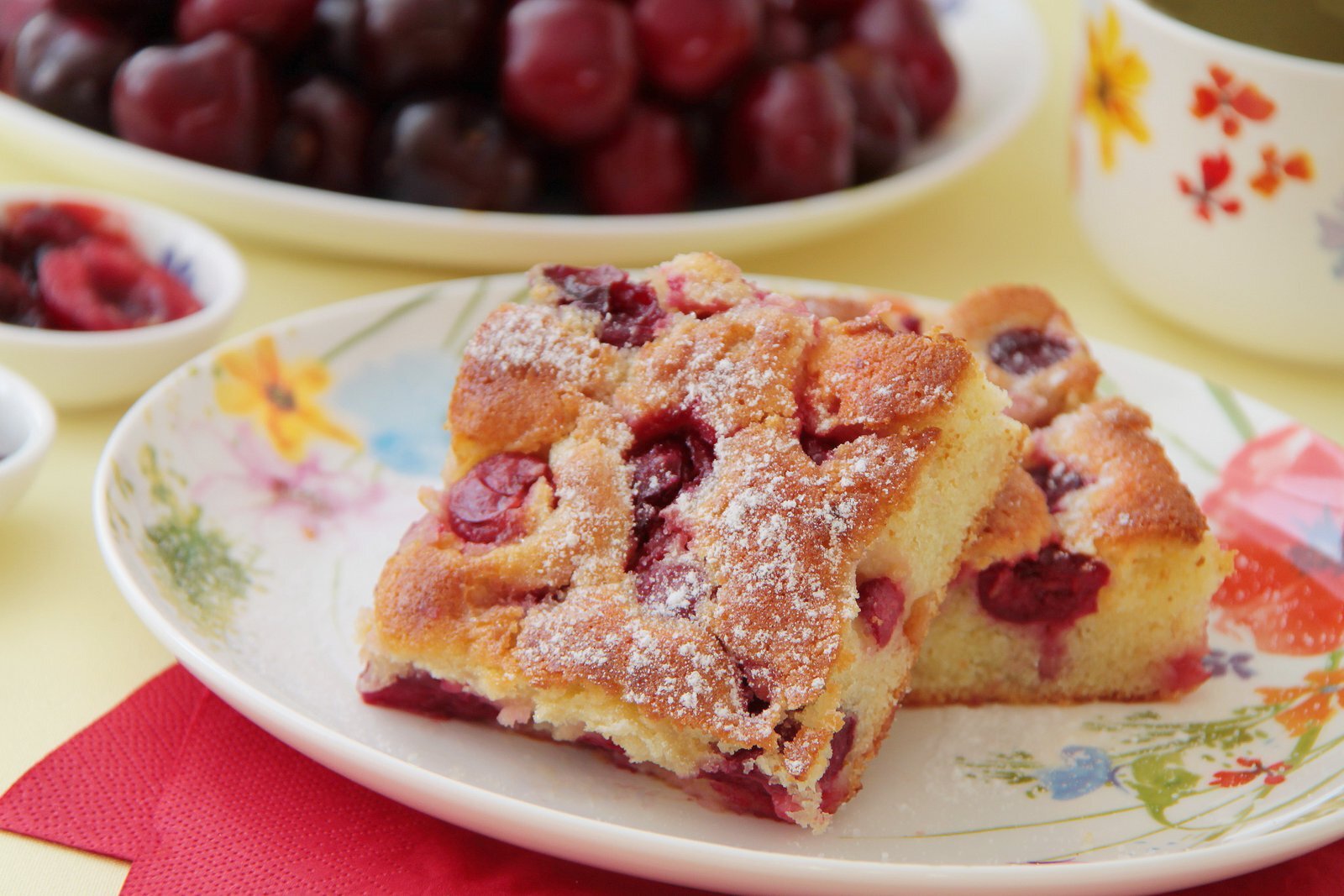 sweet-polish-cherry-cake-recipe