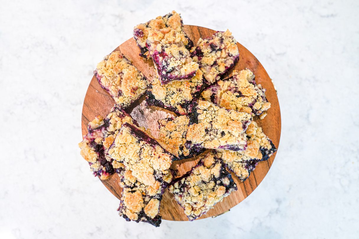 blueberry-crumble-bars-recipe