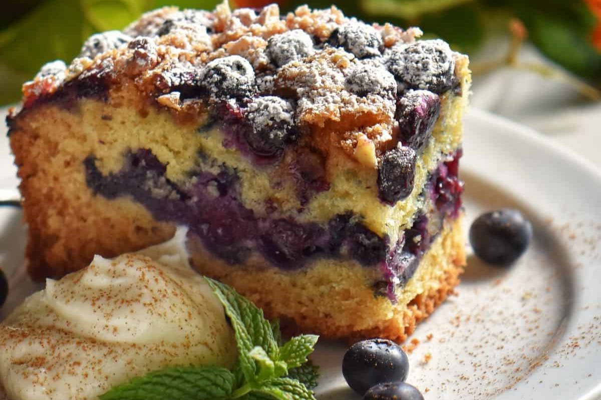 blueberry-sour-cream-coffee-cake-recipe