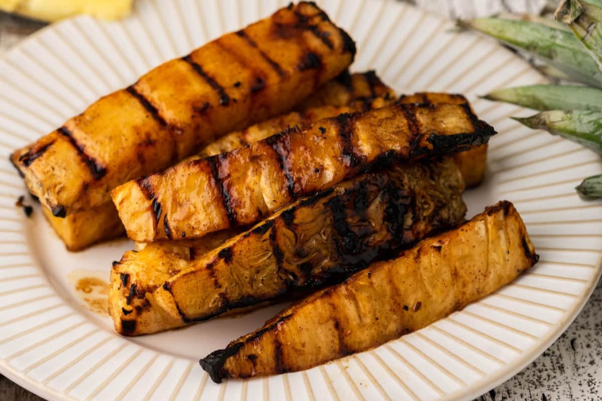 brazilian-grilled-pineapple-recipe