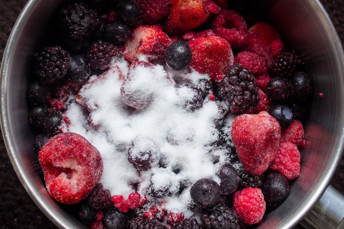 compote-with-frozen-berries-recipe