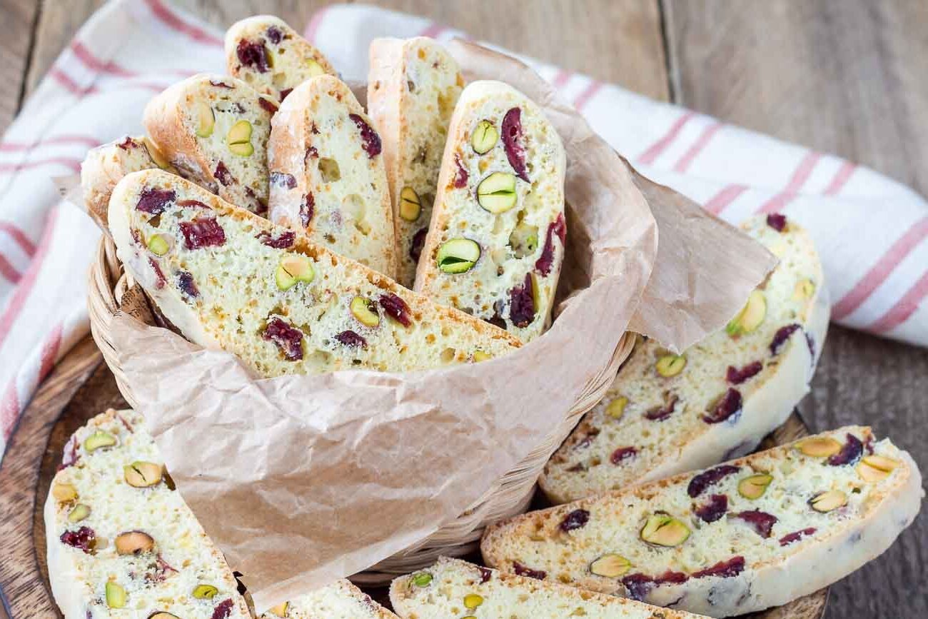 cranberry-pistachio-biscotti-recipe