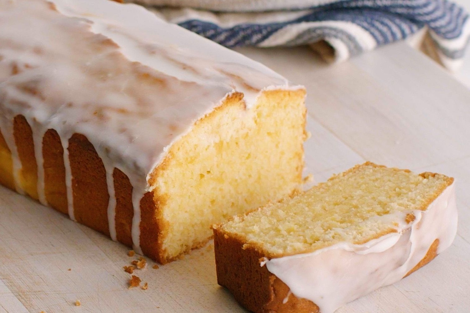 lemon-sour-cream-cake-recipe