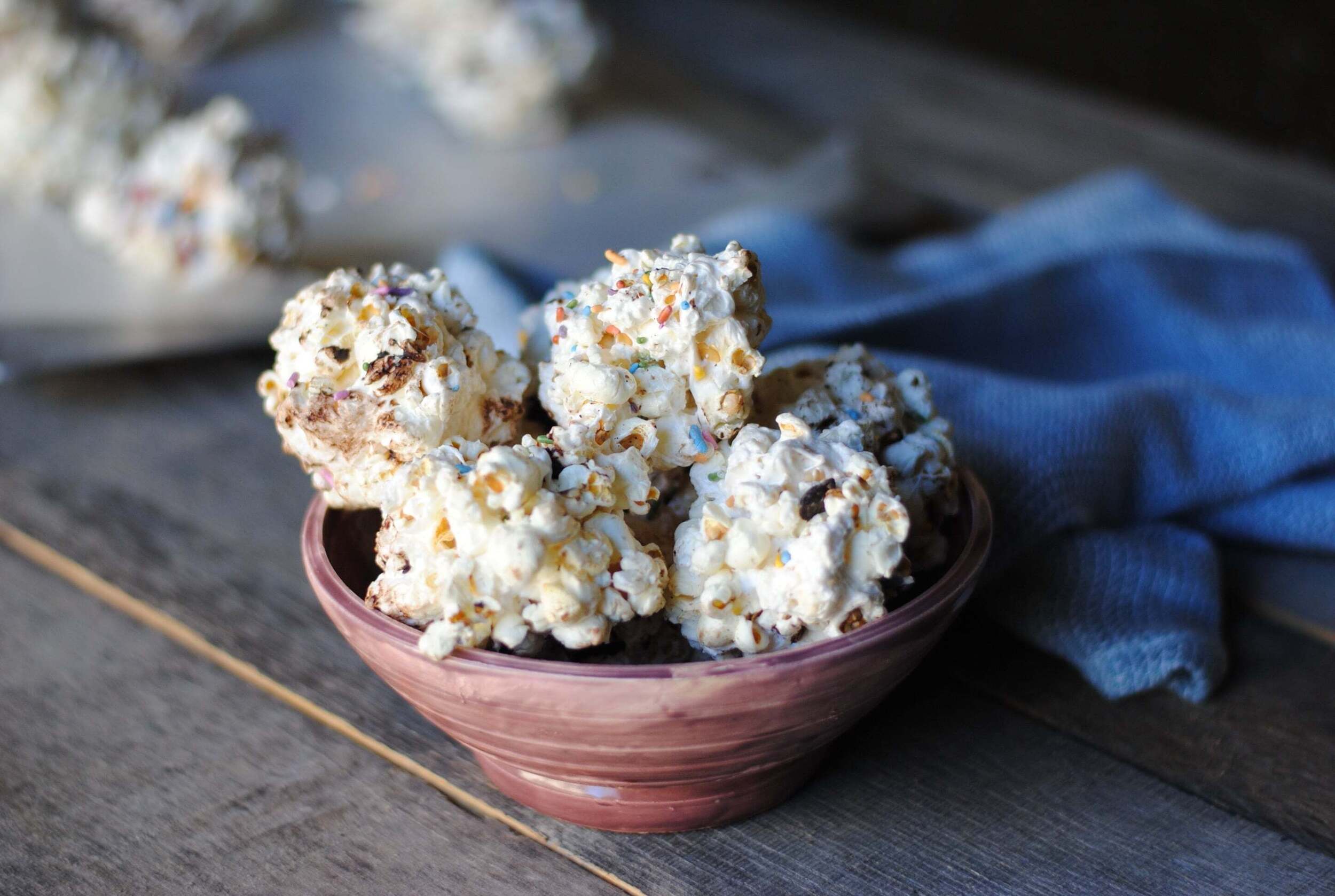 marshmallow-popcorn-balls-recipe