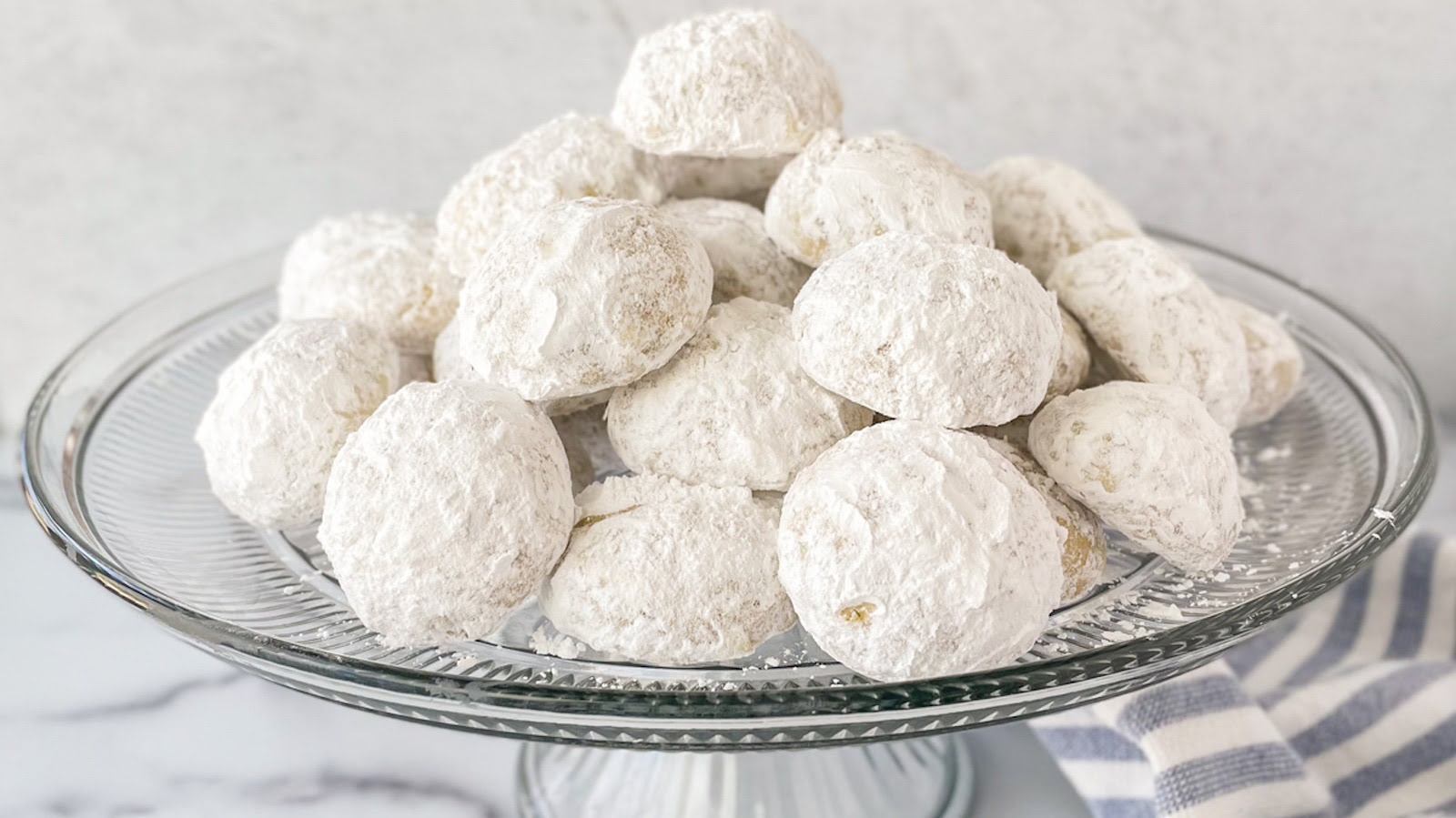 mexican-wedding-cookies-recipe