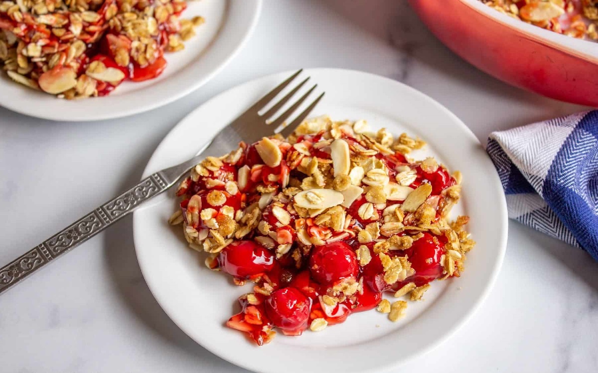 cherry-almond-crisp-recipe