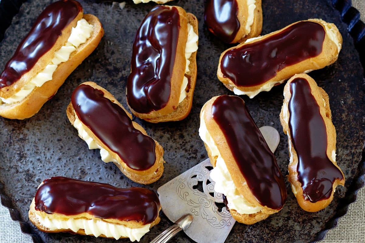 chocolate-eclairs-recipe