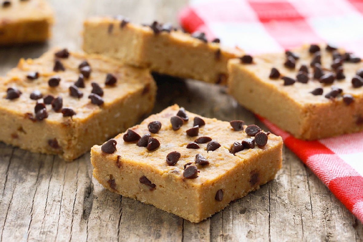 peanut-butter-blondies-recipe