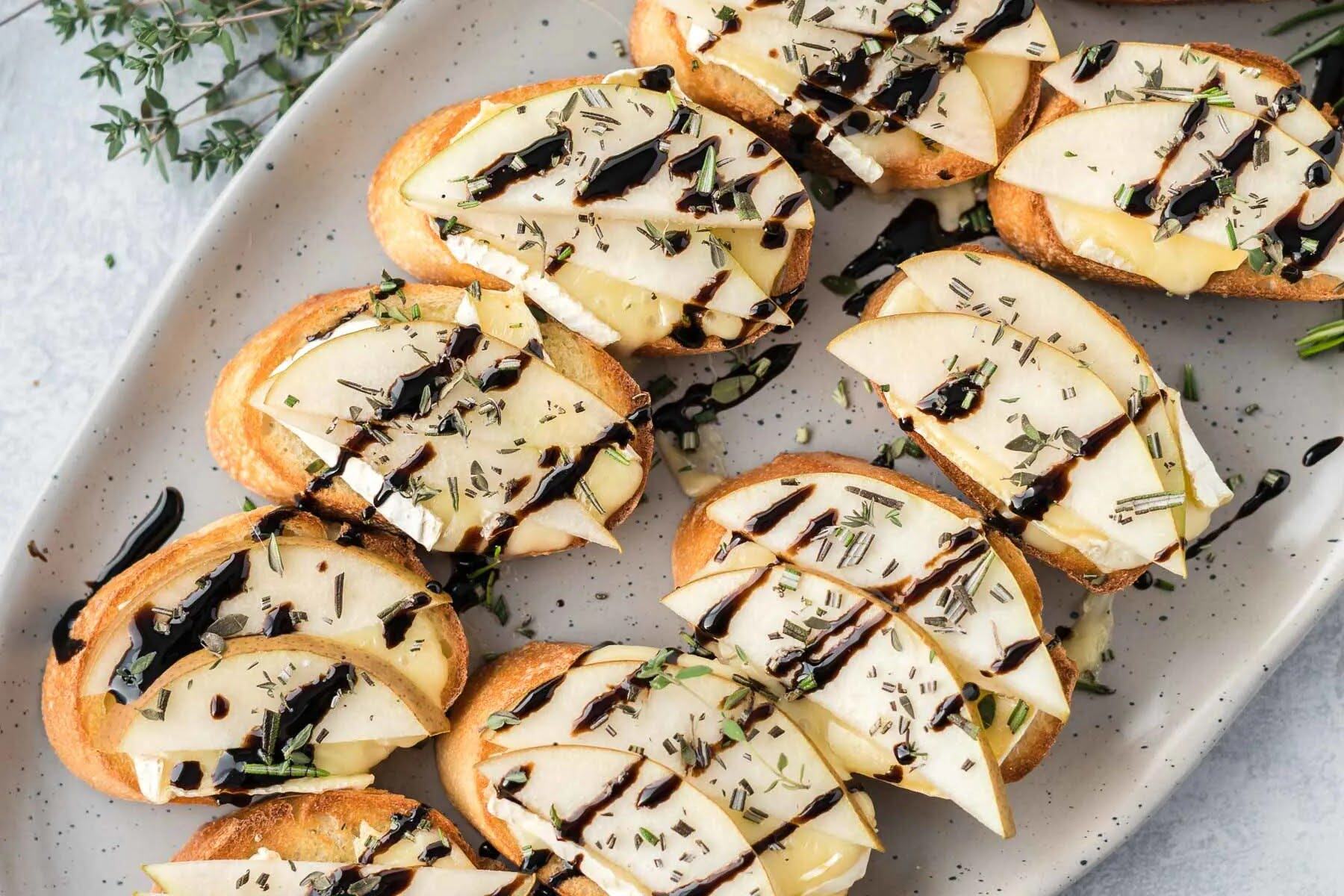 pear-brie-crostini-recipe