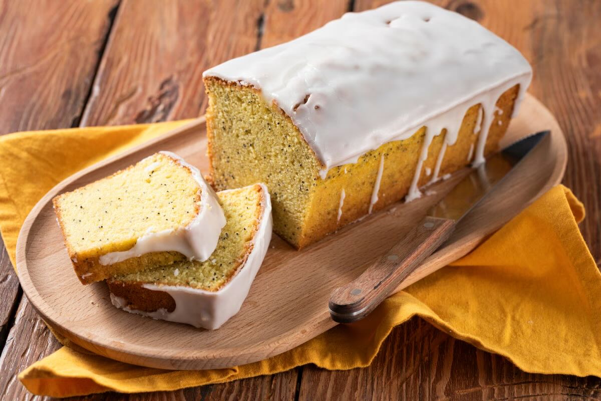 lemon-poppy-seed-pound-cake-recipe