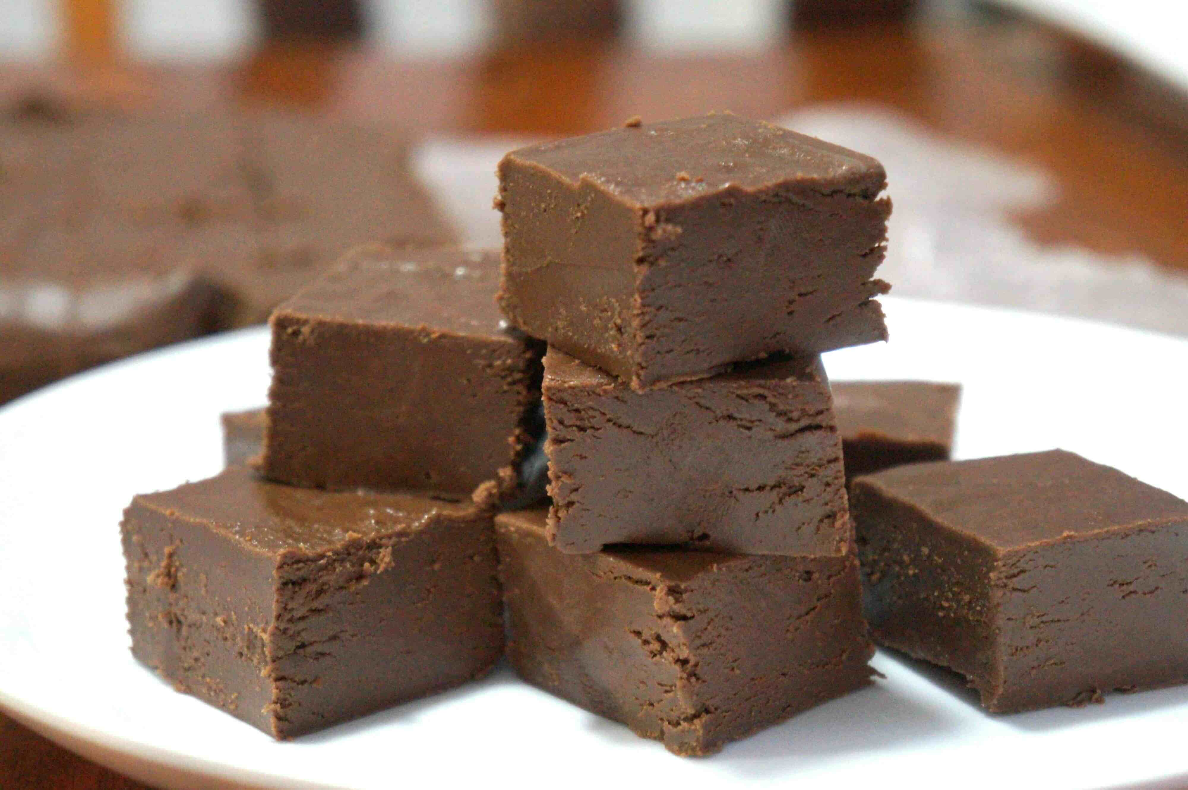 peanut-butter-chocolate-fudge-recipe