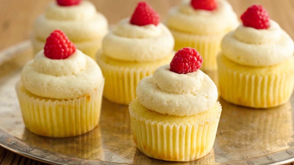 vanilla-bean-cupcakes-recipe