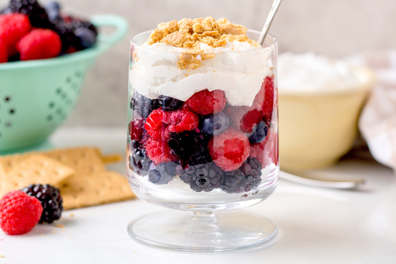 berry-cheesecake-parfait-recipe