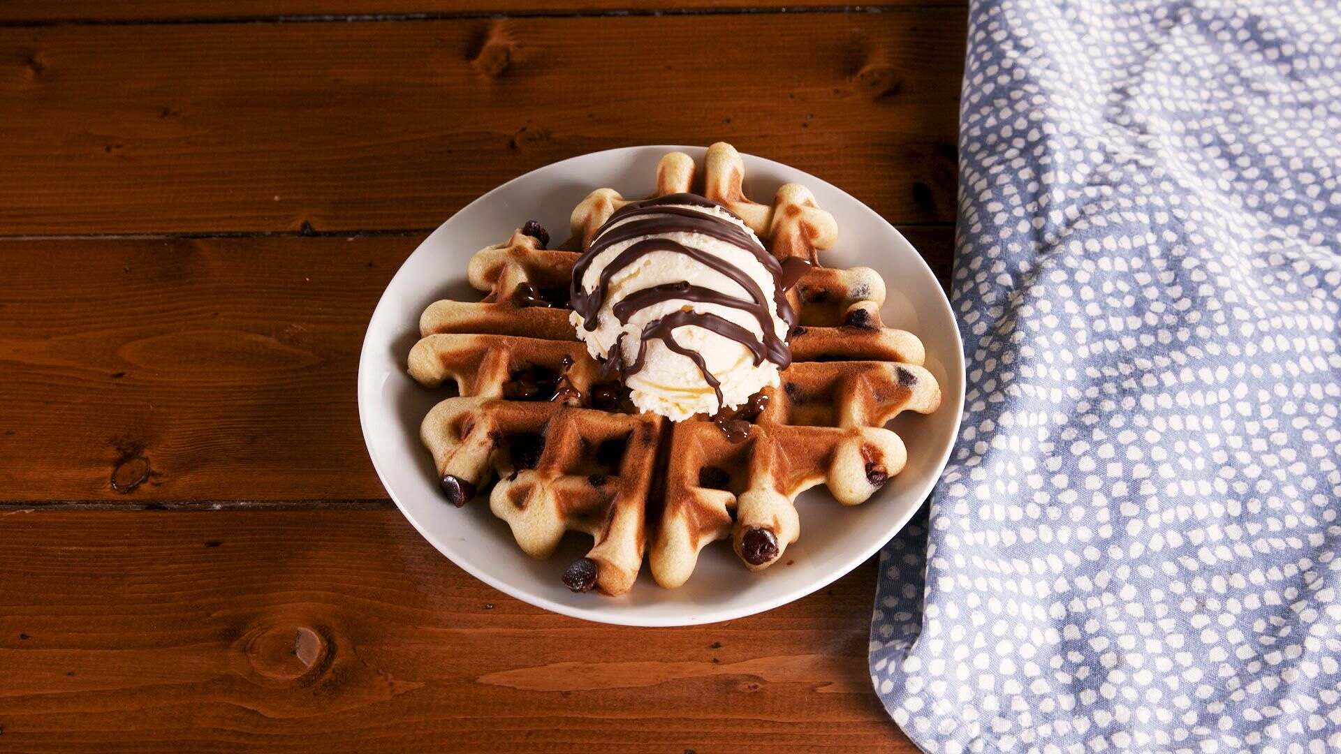 chocolate-chip-belgian-waffles-recipe