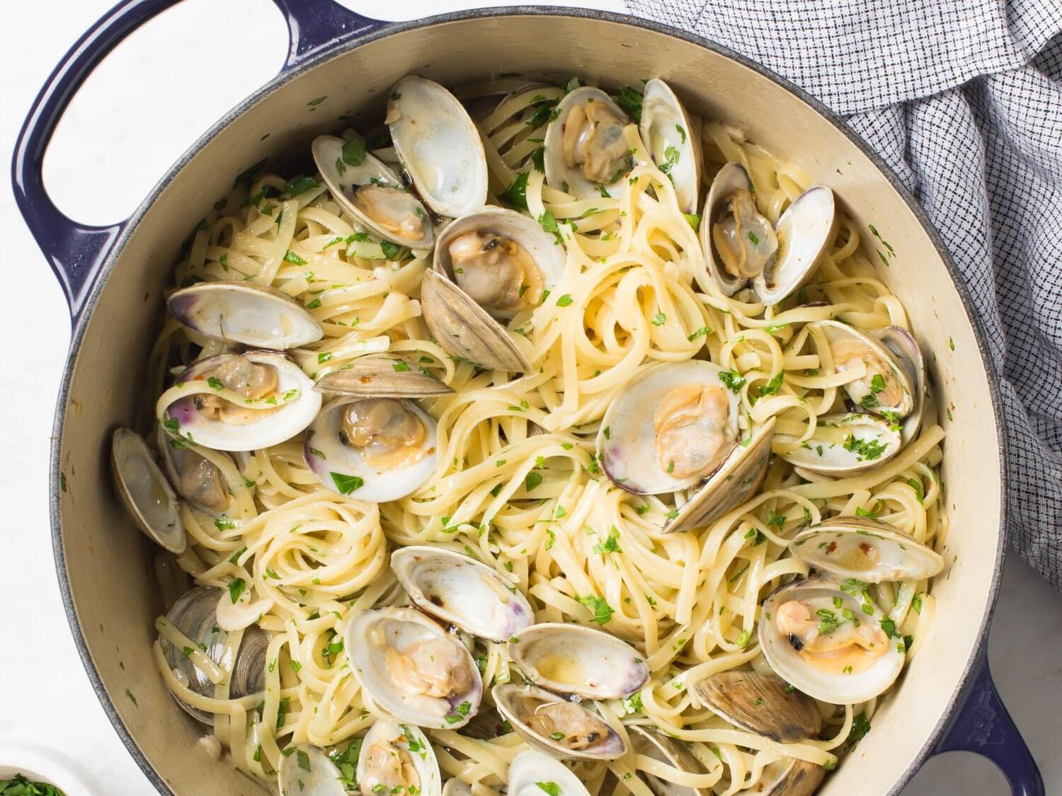 clam-sauce-with-linguine-recipe