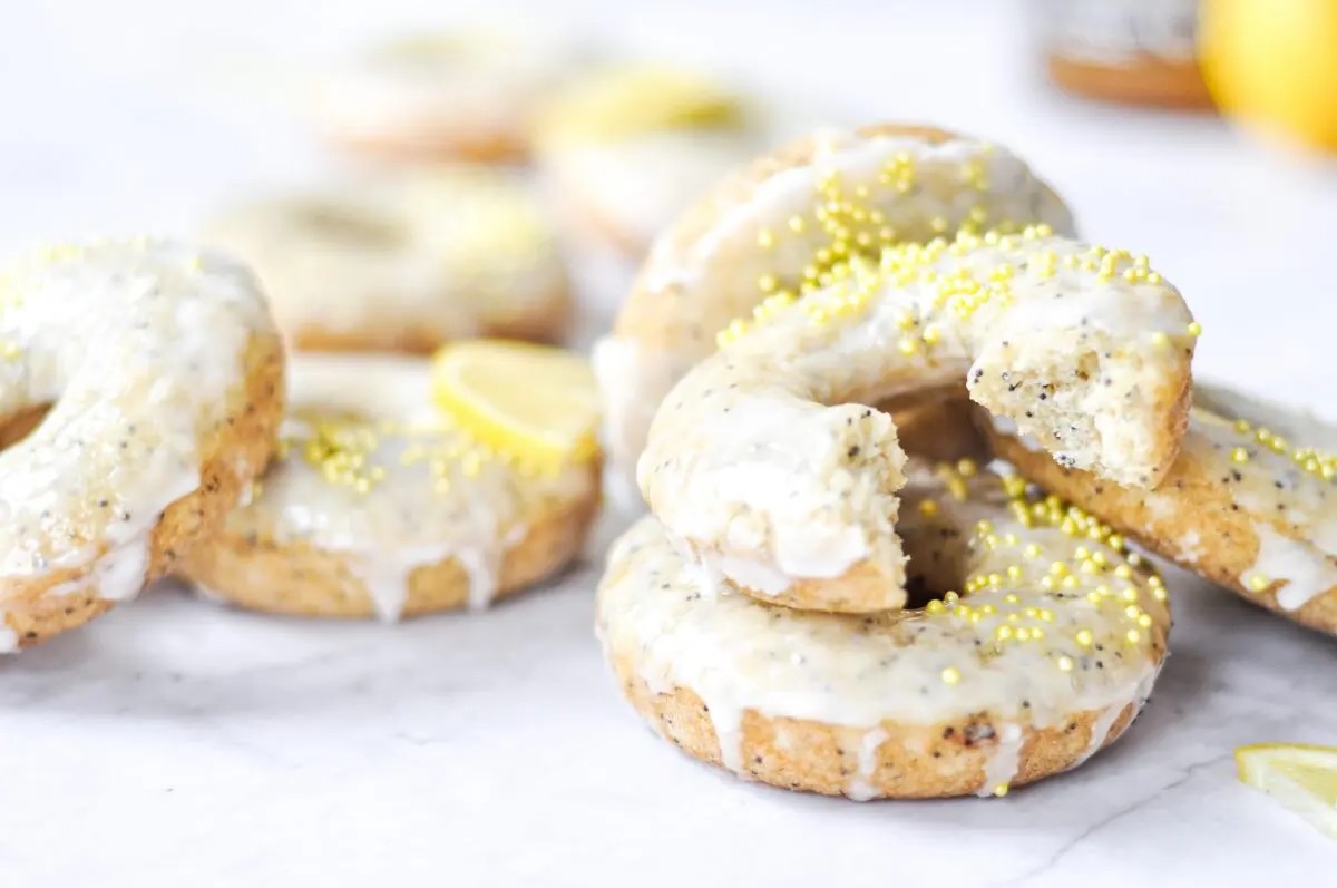 lemon-poppy-seed-doughnuts-recipe