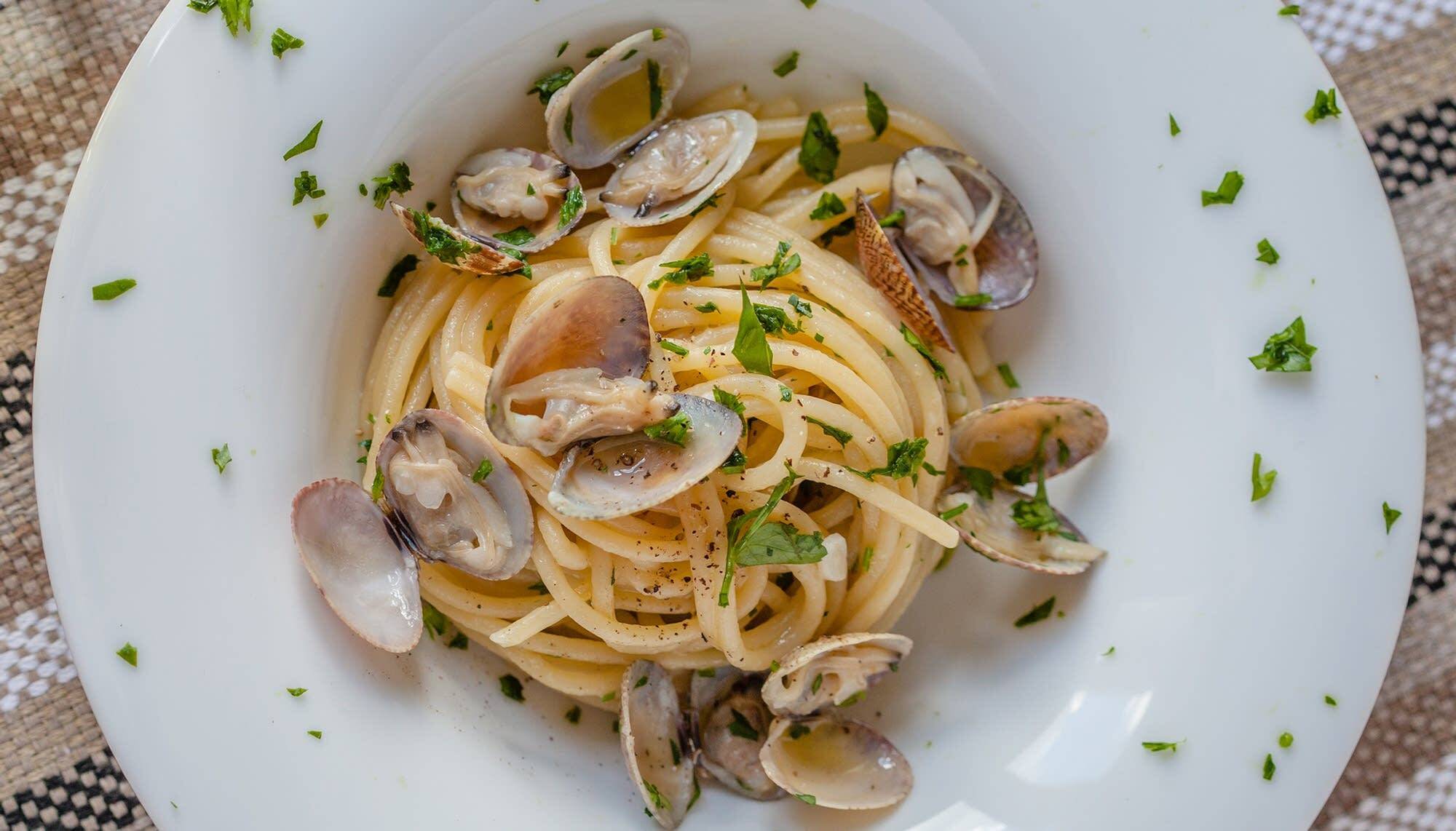 linguine-with-white-clam-sauce-recipe