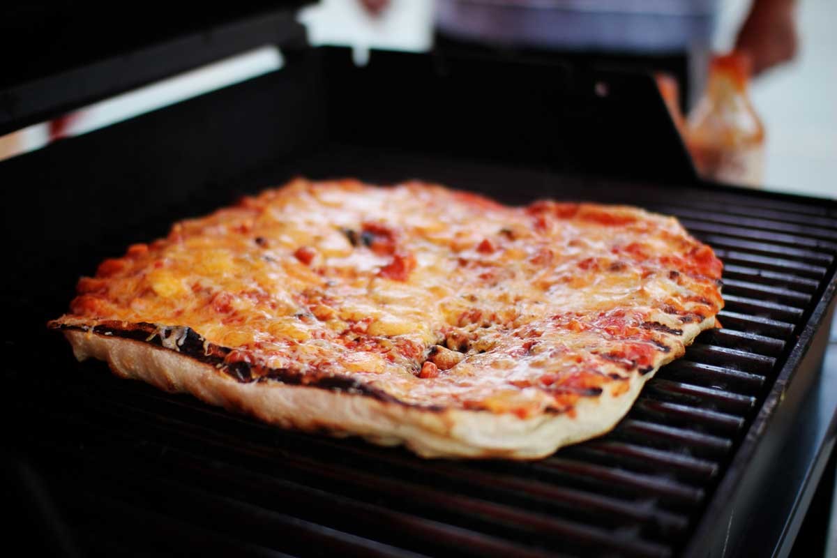 pizza-on-the-grill-recipe