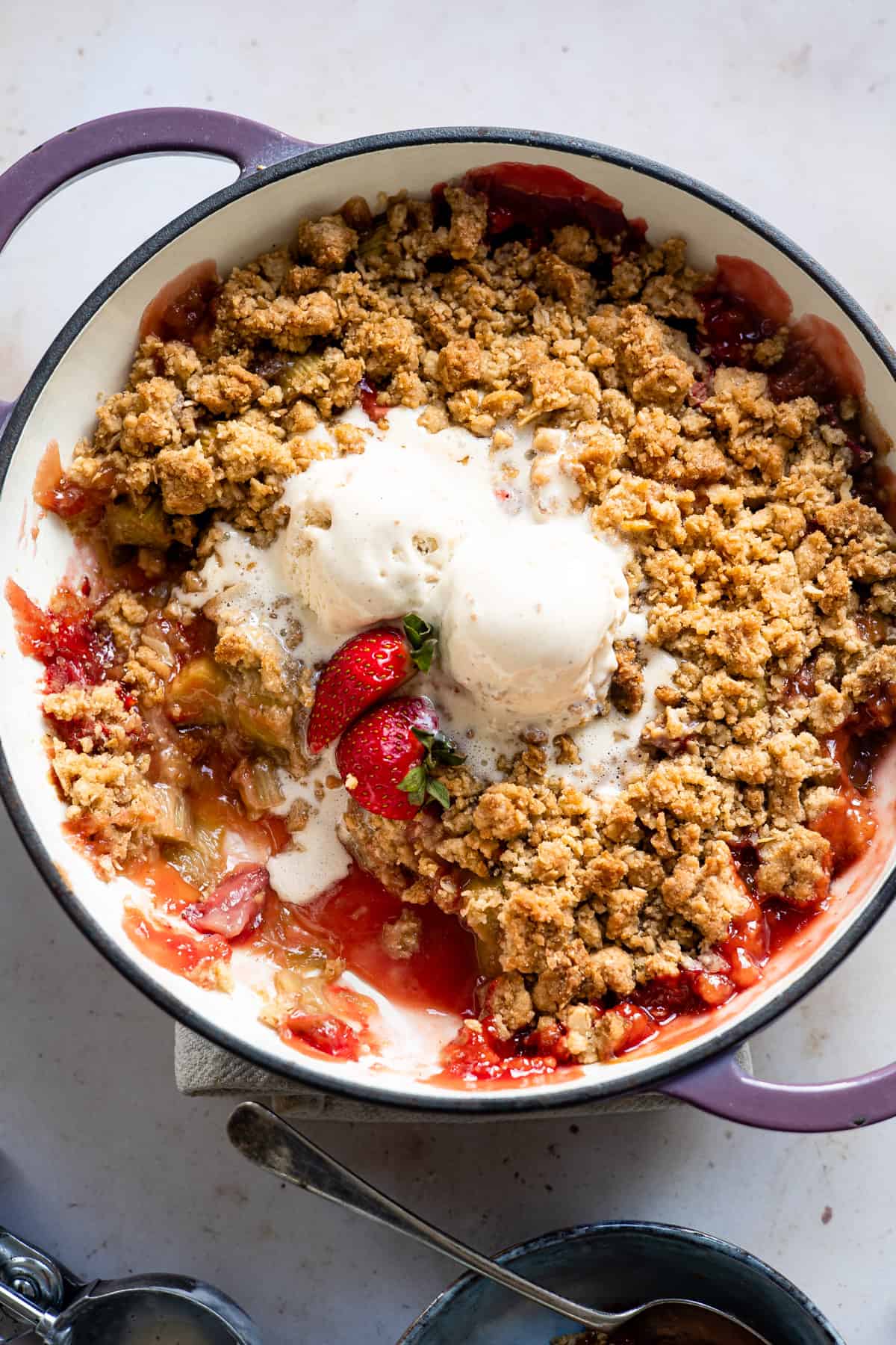 rhubarb-strawberry-crumble-recipe