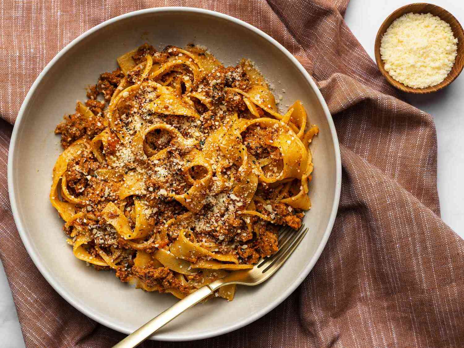 slow-cooker-bolognese-recipe