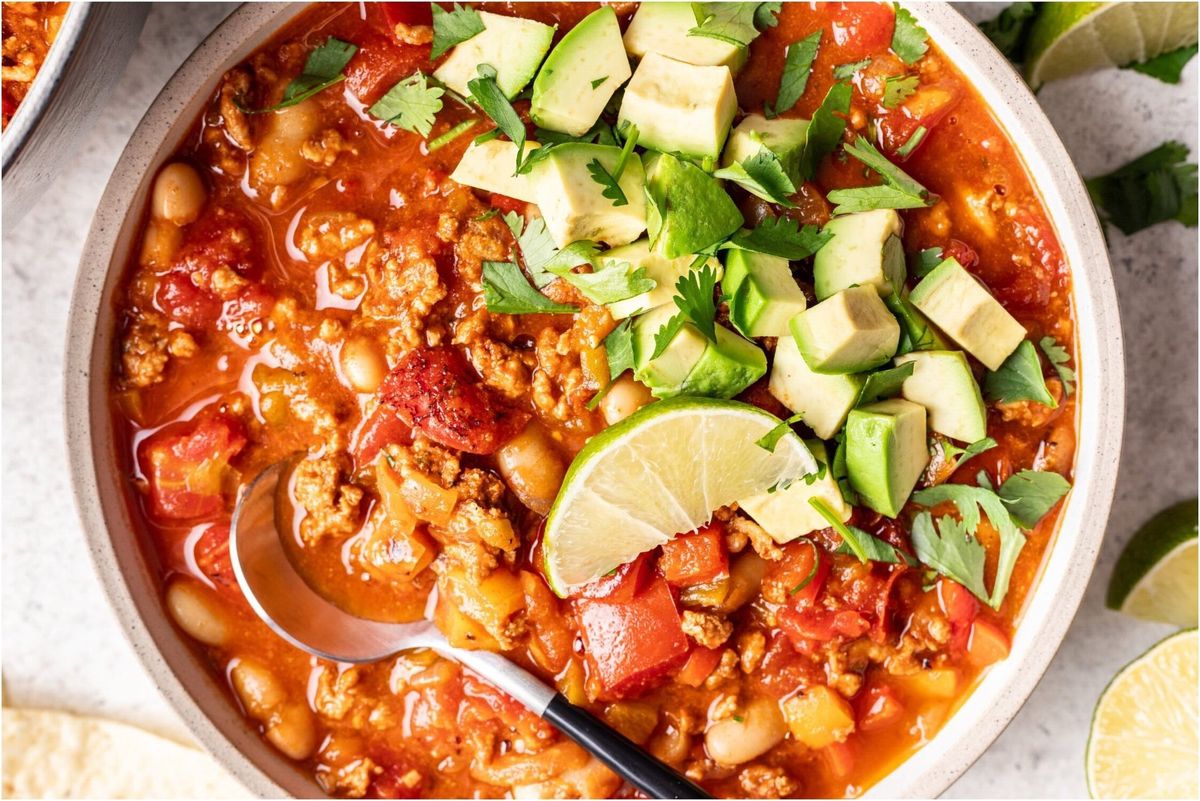slow-cooker-ground-chicken-chili-recipe