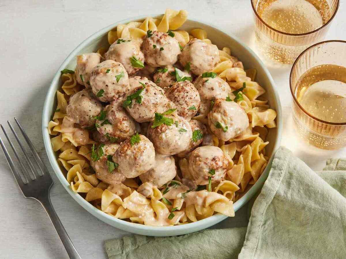 slow-cooker-swedish-meatballs-recipe