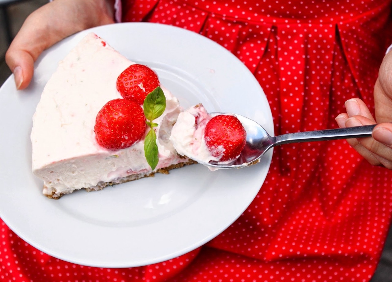 strawberry-basil-cheesecake-recipe