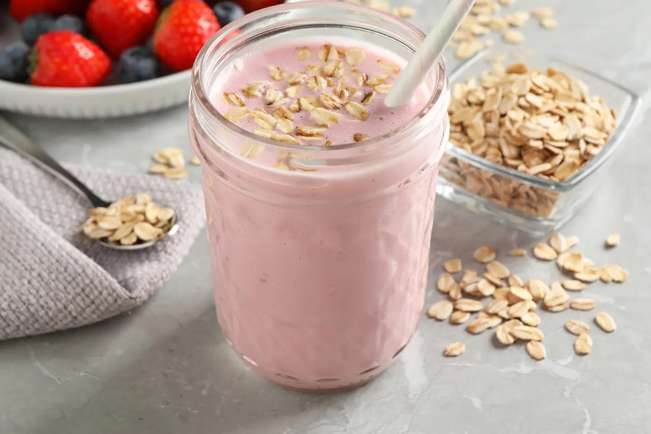 strawberry-oatmeal-smoothie-recipe