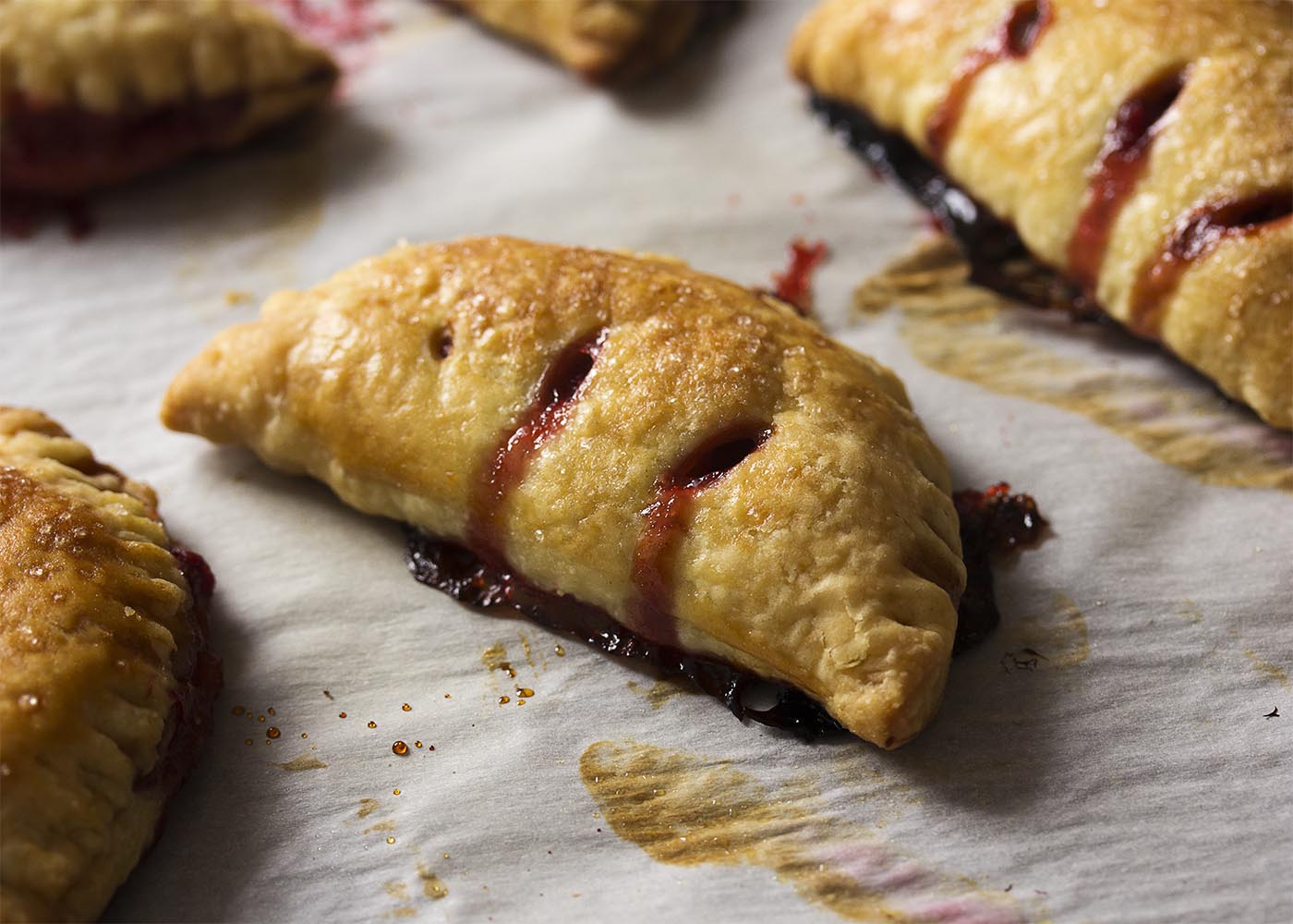 strawberry-rhubarb-hand-pie-recipe