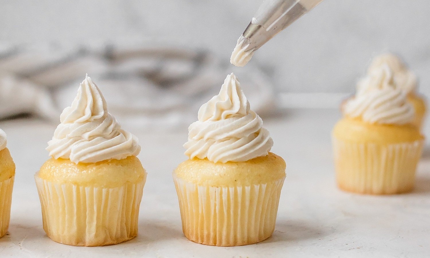 vanilla-buttercream-frosting-recipe