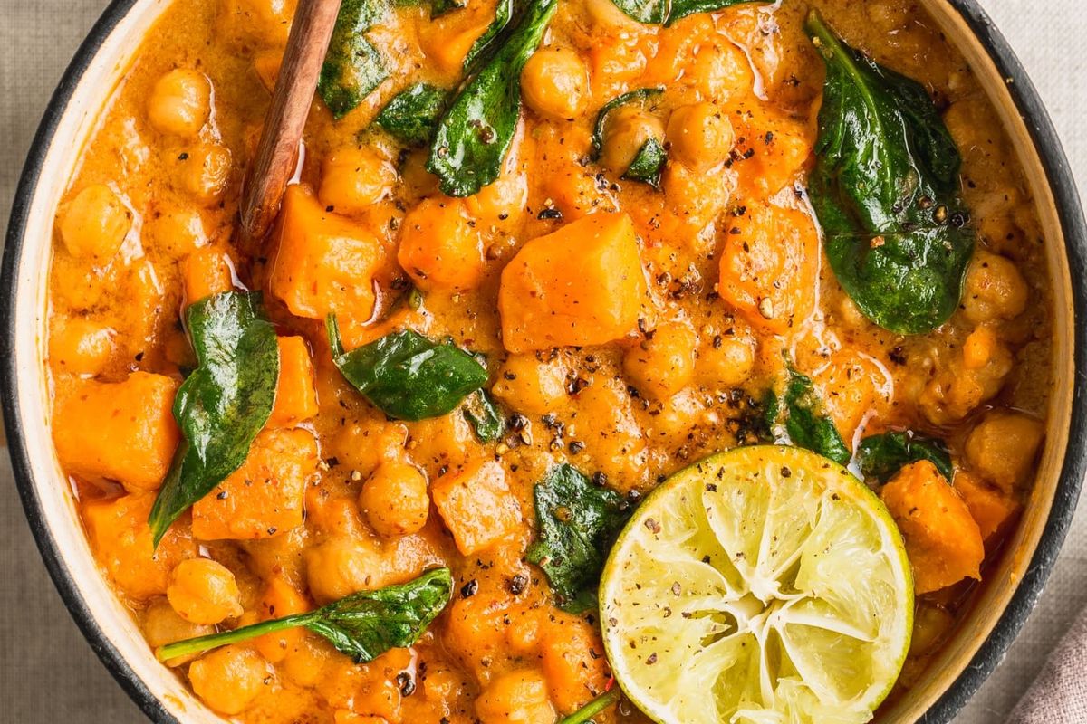 vegan-sweet-potato-chickpea-curry-recipe
