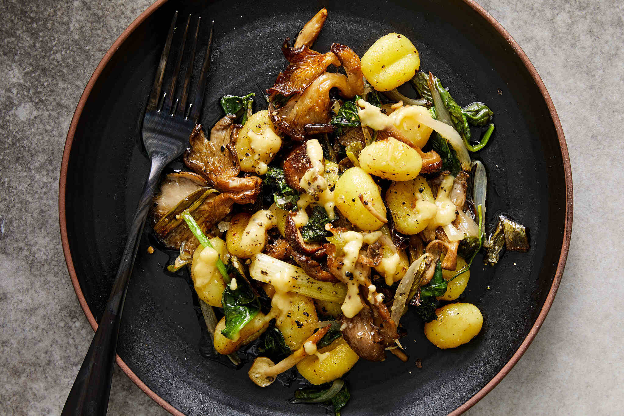 vegetarian-gnocchi-with-spinach-and-mushroom-butter-sauce-recipe
