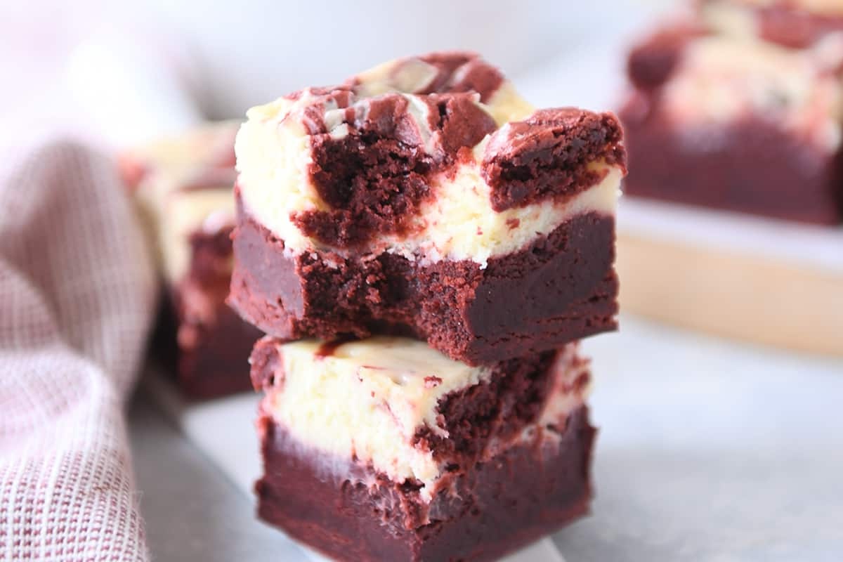 velvet-cheesecake-brownies-recipe