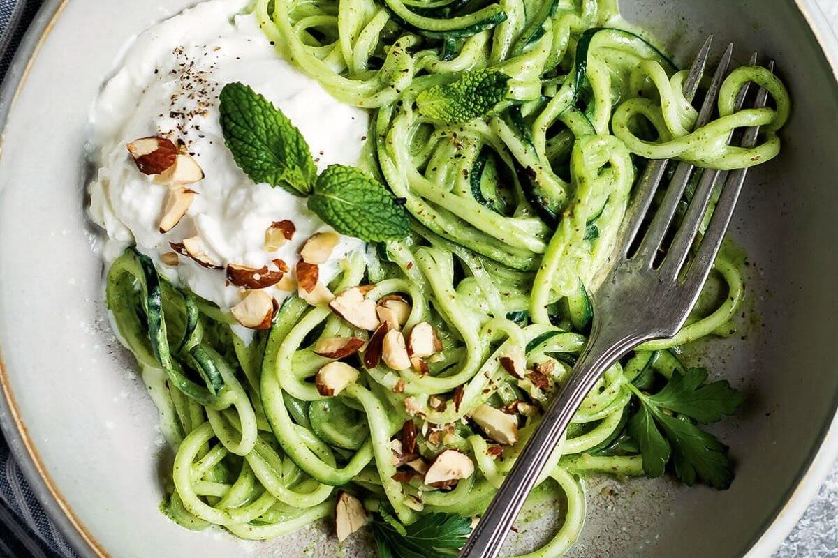 zucchini-noodles-pesto-recipe